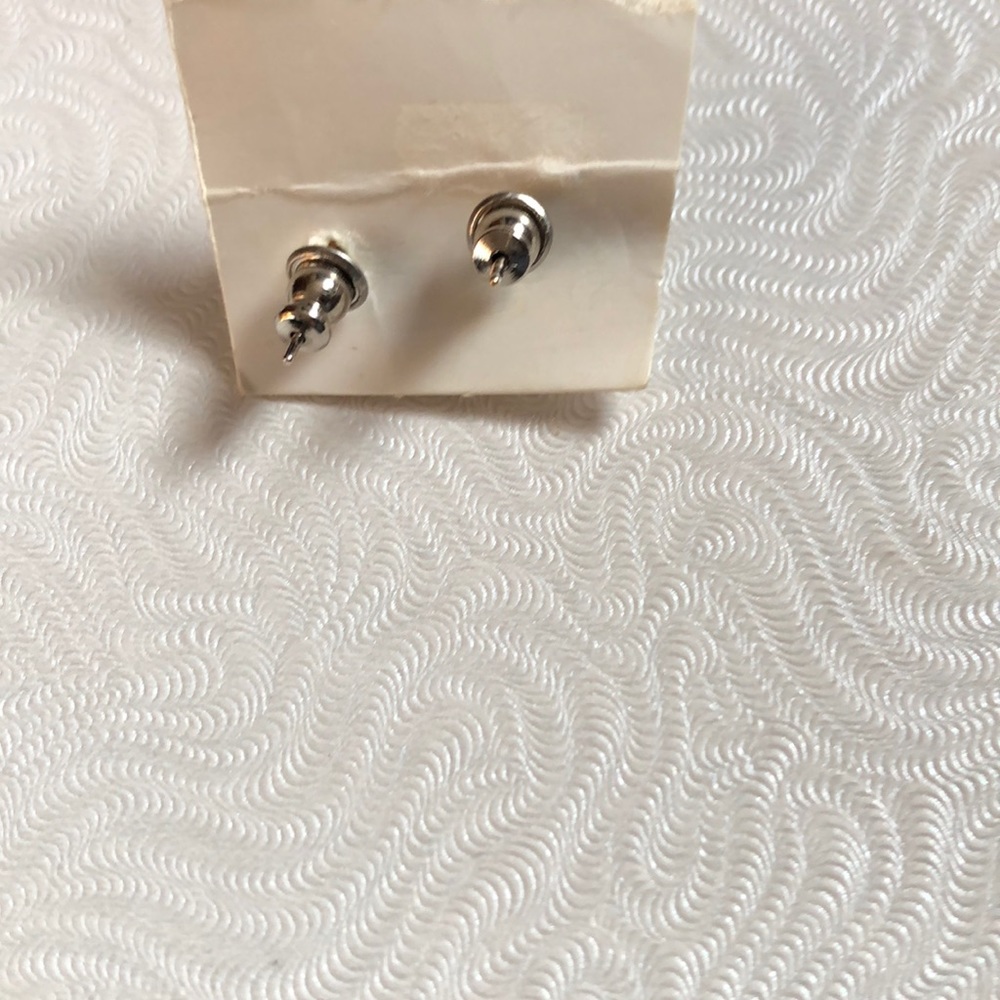Earrings - Picture 2 of 2